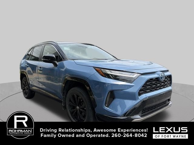 Used 2022 Toyota RAV4 XSE w/ XSE Grade Weather Package AWD/4WD image 3