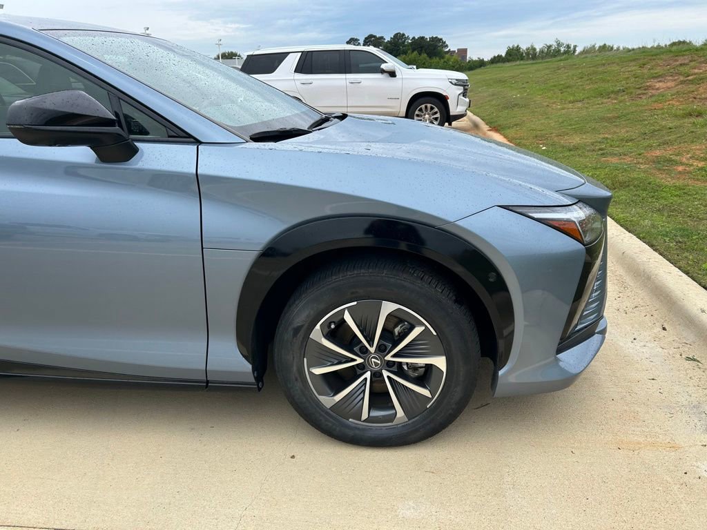 Used 2023 Lexus RZ 450e Premium w/ Technology Package AWD/4WD image 2