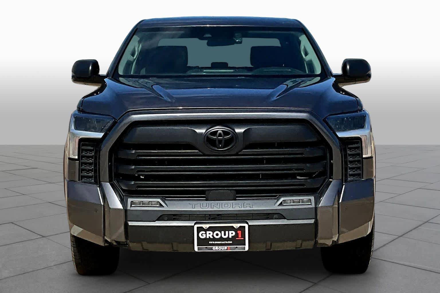 Used 2023 Toyota Tundra SR5 w/ SR5 Convenience Package AWD/4WD image 4