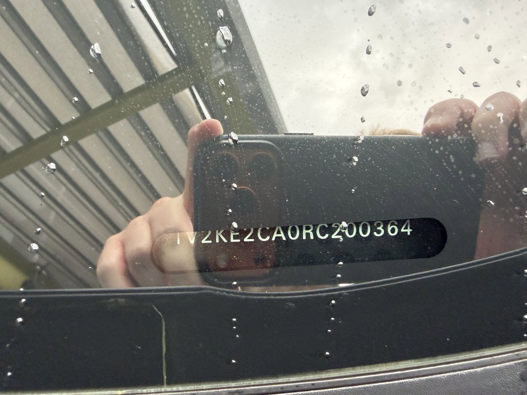 Used 2024 Volkswagen Atlas Cross Sport SE w/ Panoramic Sunroof Package image 42