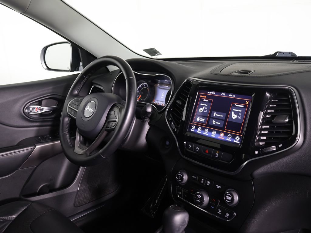 Used 2021 Jeep Cherokee Limited image 26