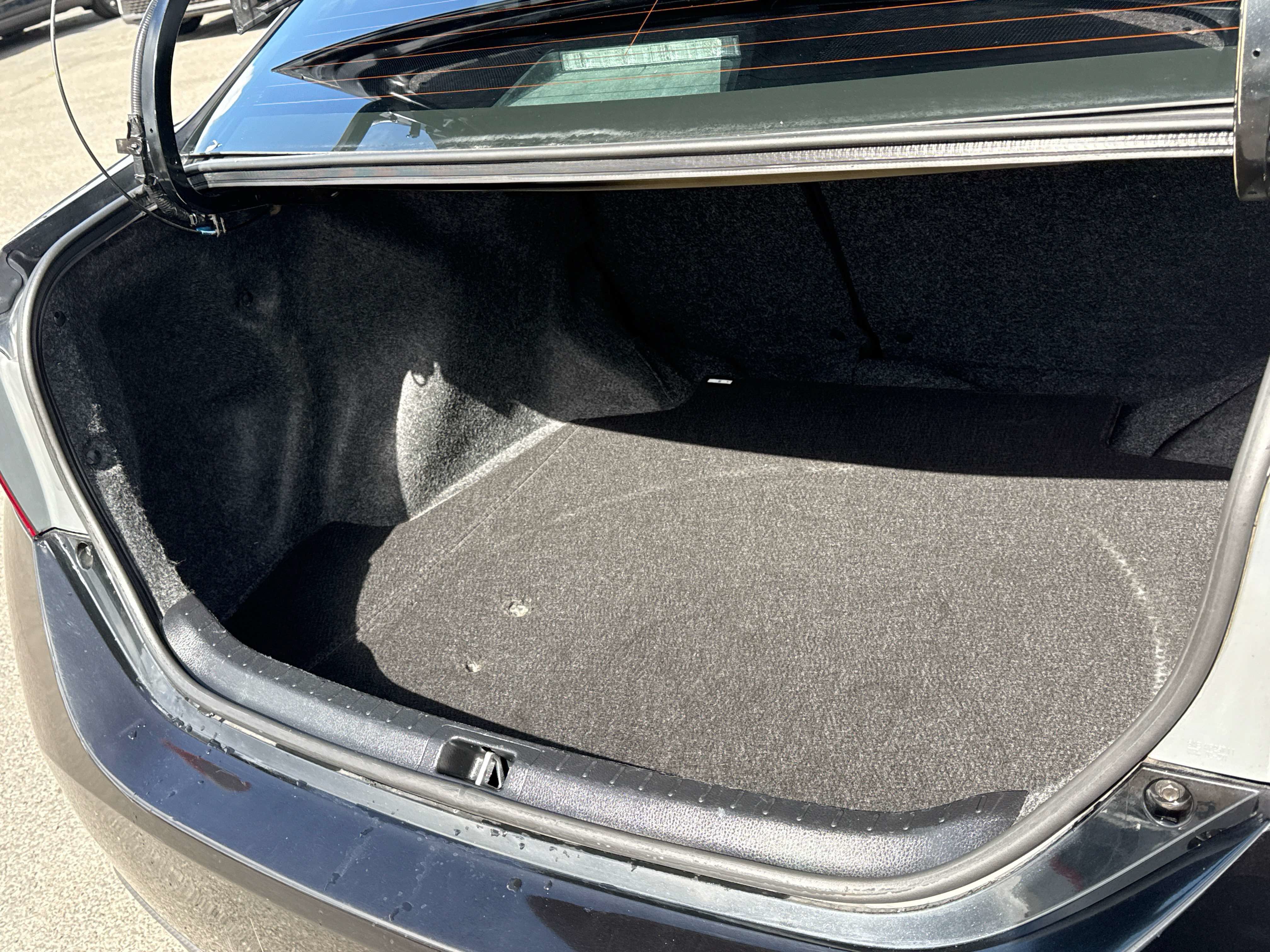 Used 2016 Toyota Corolla LE FWD image 16