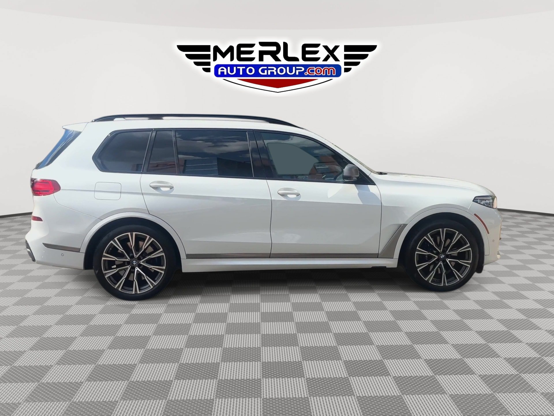 Used 2021 BMW X7 M50i AWD/4WD image 9