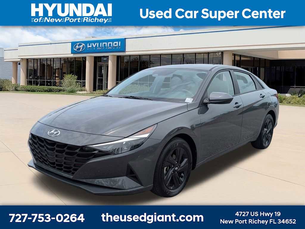 Used 2023 Hyundai Elantra SEL FWD video 1