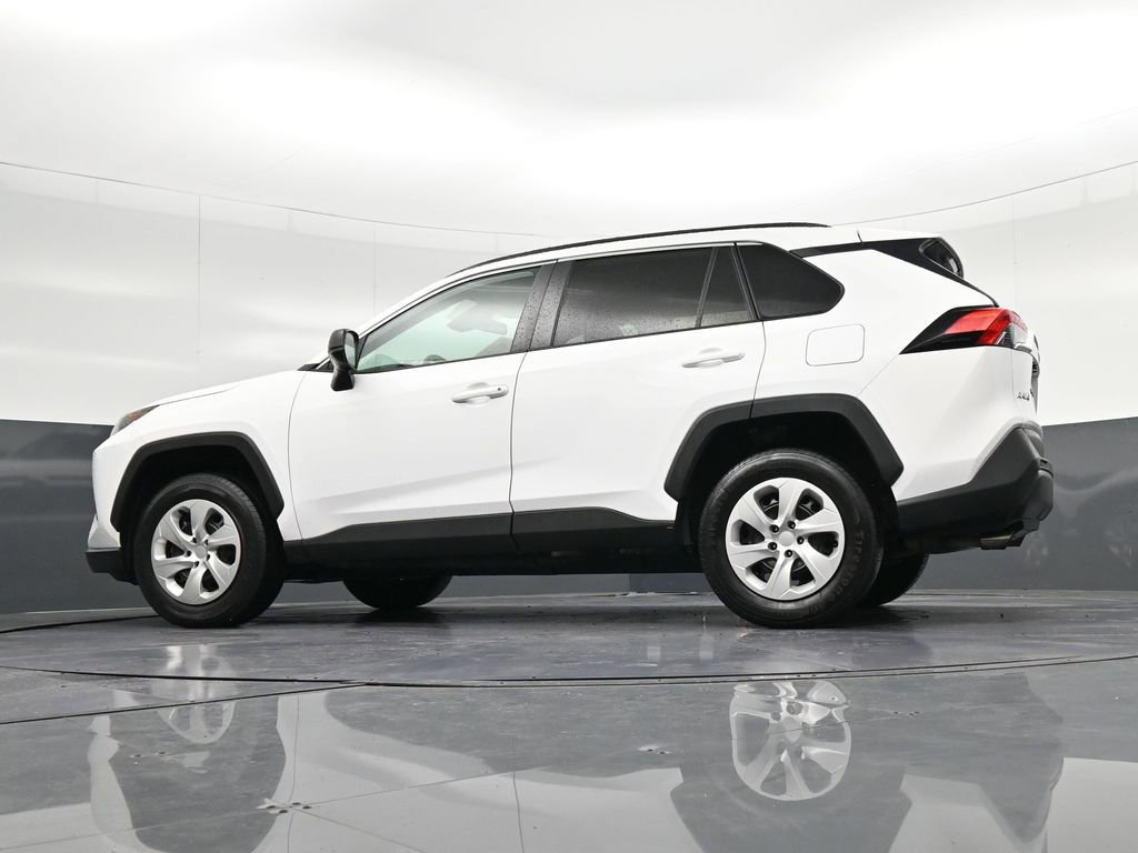 Used 2020 Toyota RAV4 LE FWD image 33