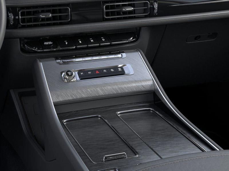 New 2026 Lincoln Aviator AWD w/ Jet Appearance Package image 15