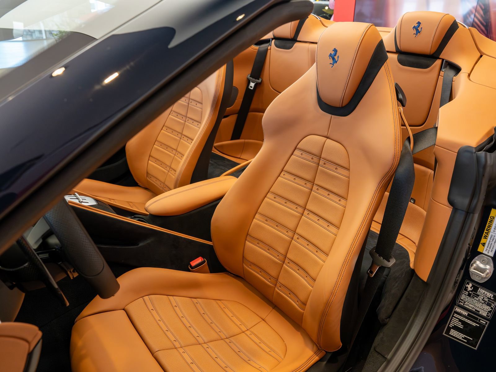 Used 2025 Ferrari Roma Spider RWD image 11