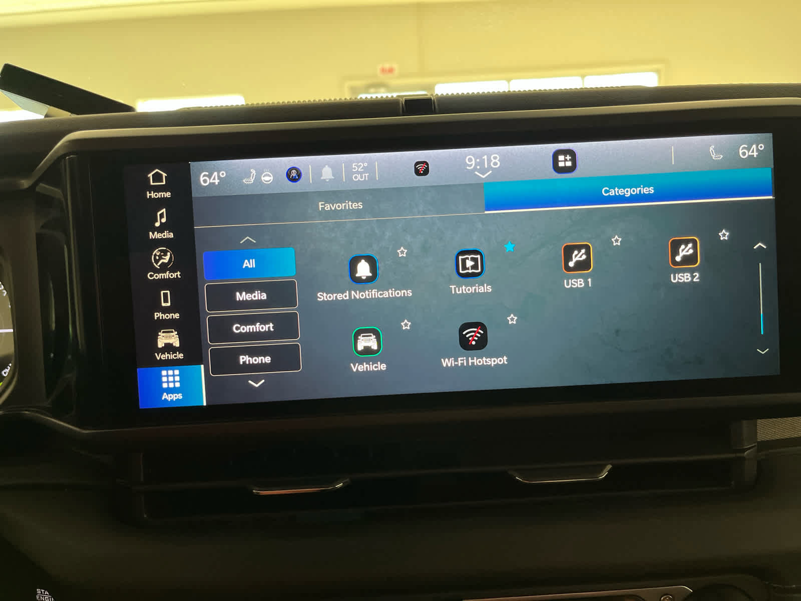 Used 2025 Jeep Wrangler Sahara image 39