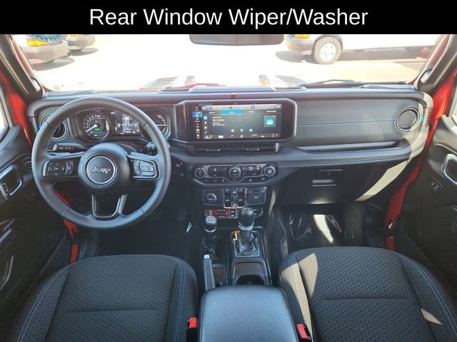 Used 2025 Jeep Wrangler Unlimited Rubicon 4xe image 32