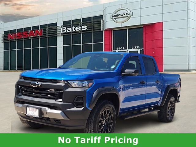 Used 2024 Chevrolet Colorado Trail Boss w/ Advanced Trailering Package image 2