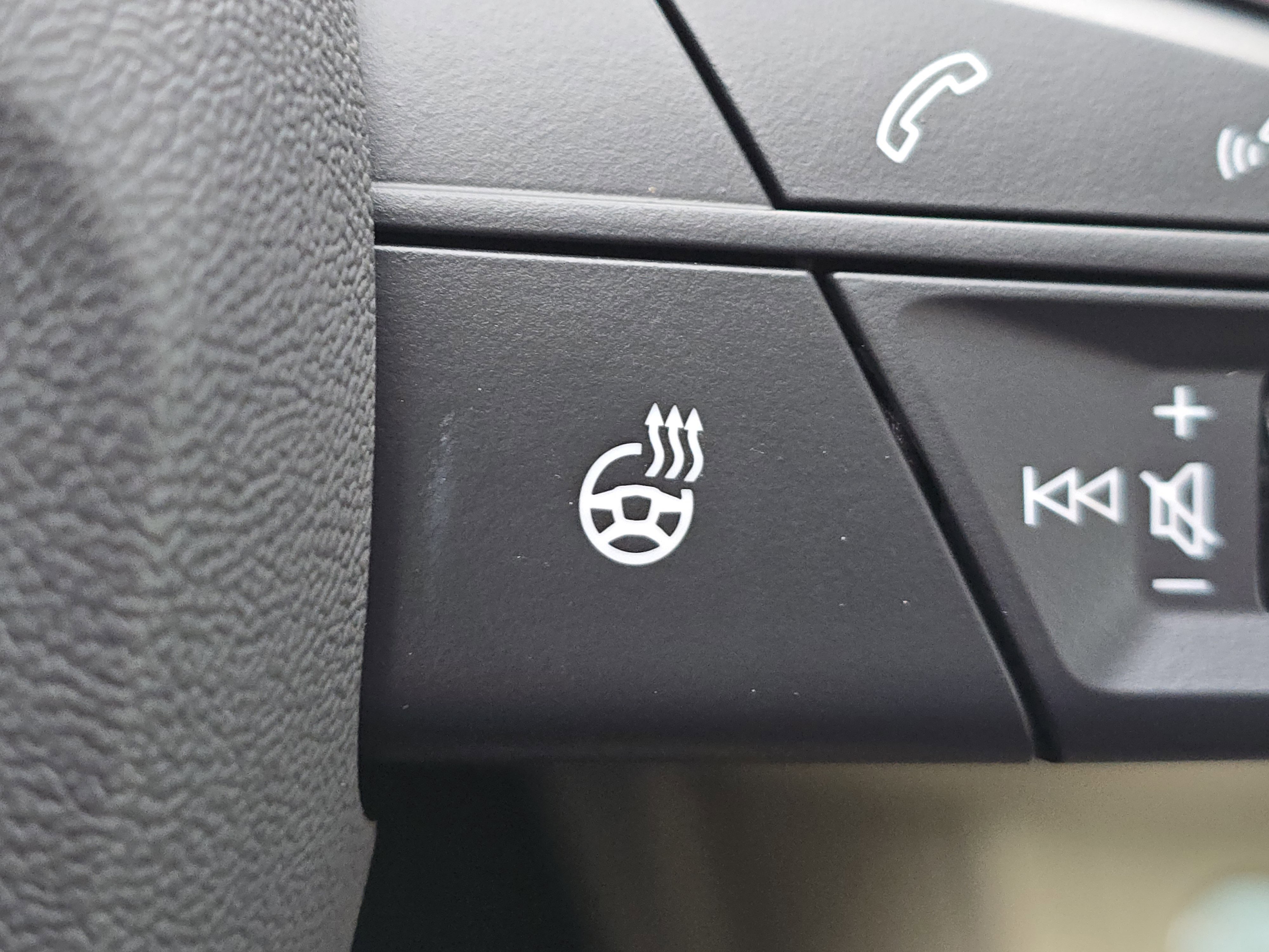 Certified 2024 Audi Q5 2.0T Premium Plus image 12