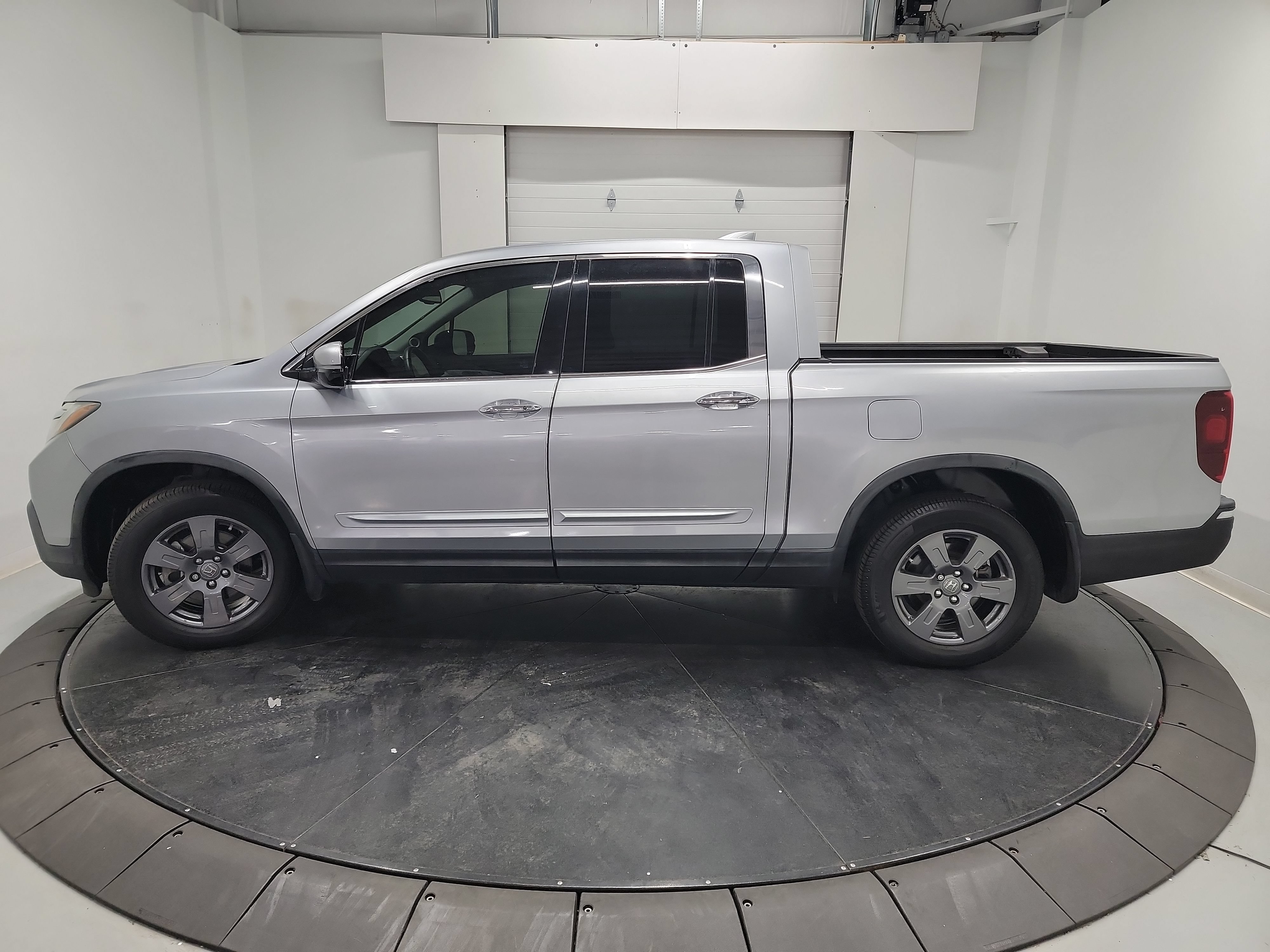 Used 2020 Honda Ridgeline RTL-E image 4