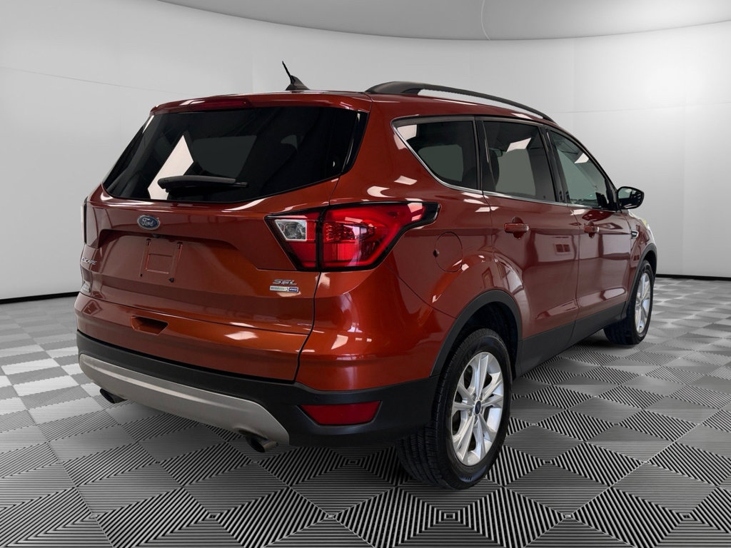 Used 2019 Ford Escape SEL image 8