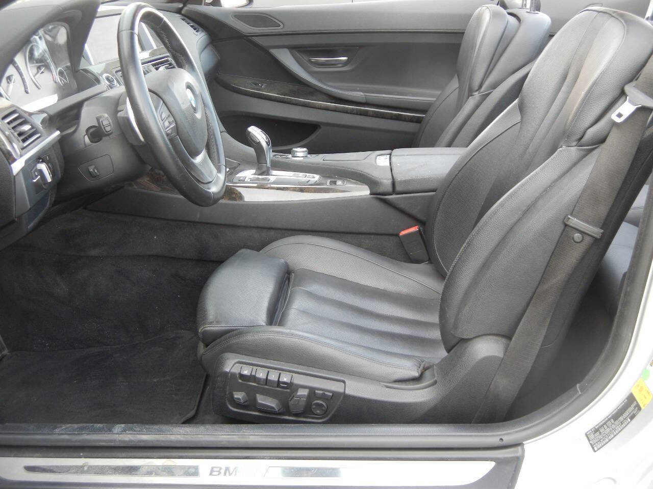 Used 2012 BMW 640i Convertible image 28