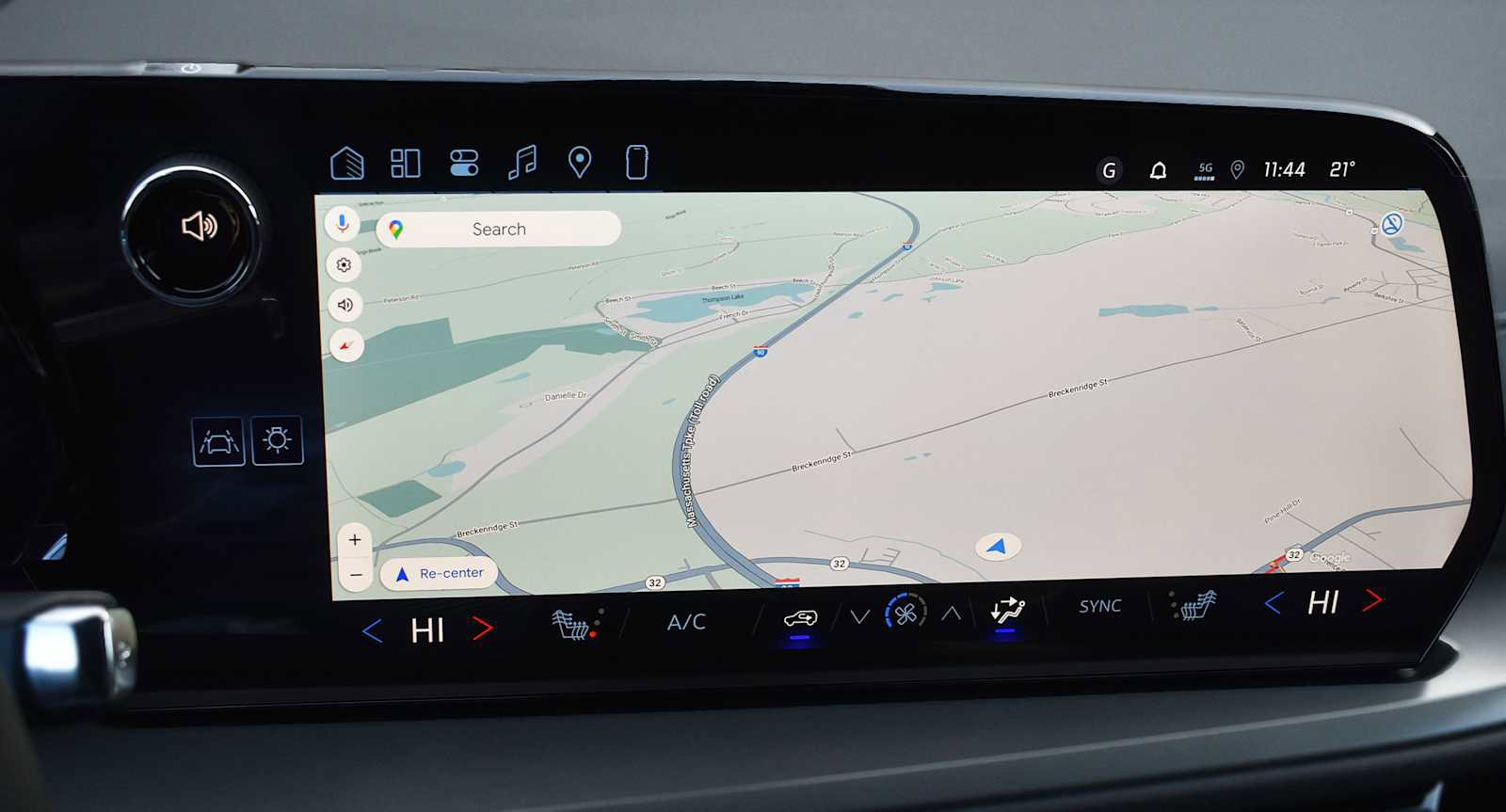 New 2026 Chevrolet Traverse LT w/ Midnight/Sport Edition image 18