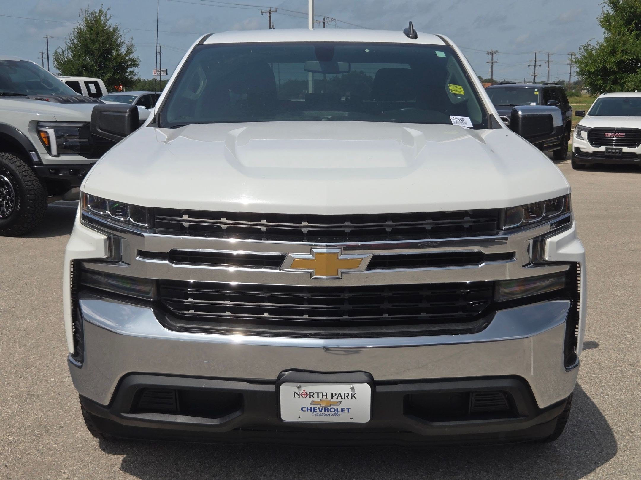 Used 2020 Chevrolet Silverado 1500 LT w/ Texas Edition RWD image 8
