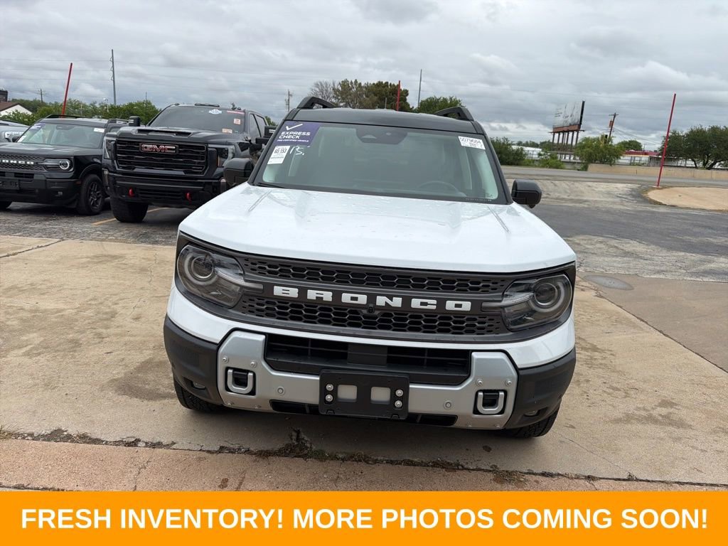 Used 2025 Ford Bronco Sport Badlands image 2