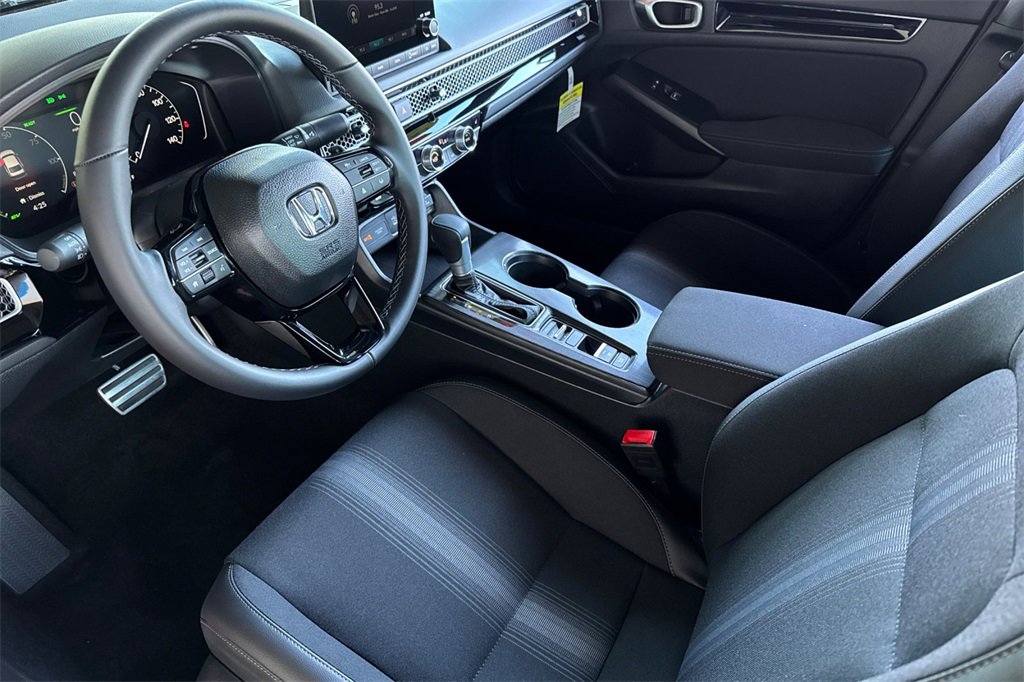 Certified 2025 Honda Civic Sport image 9