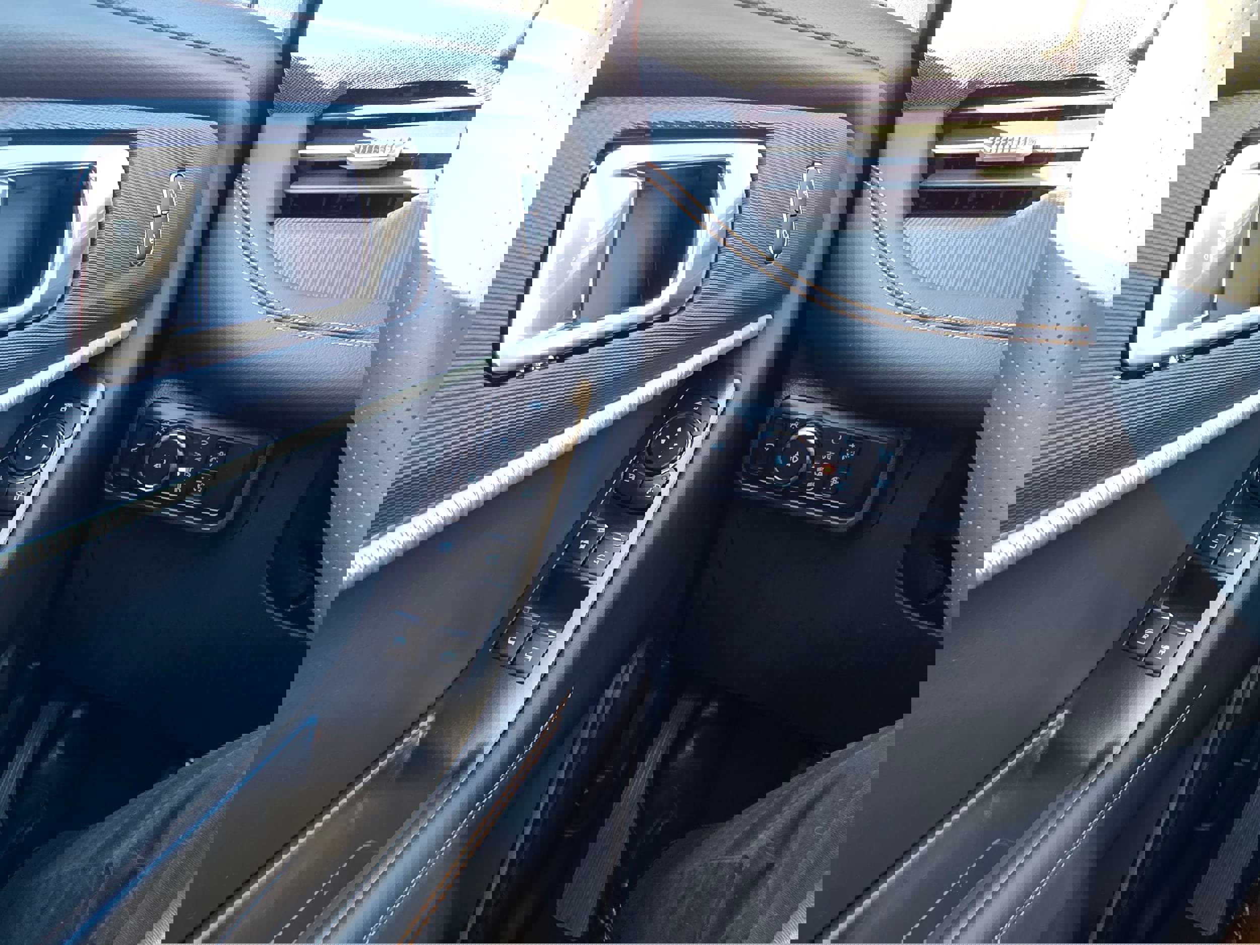 New 2026 Ford Explorer Tremor image 19