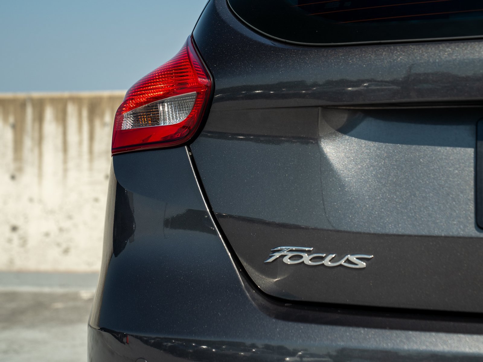 Used 2015 Ford Focus Titanium FWD image 9