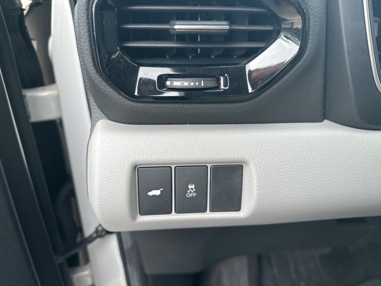 Used 2023 Honda Pilot Touring image 15