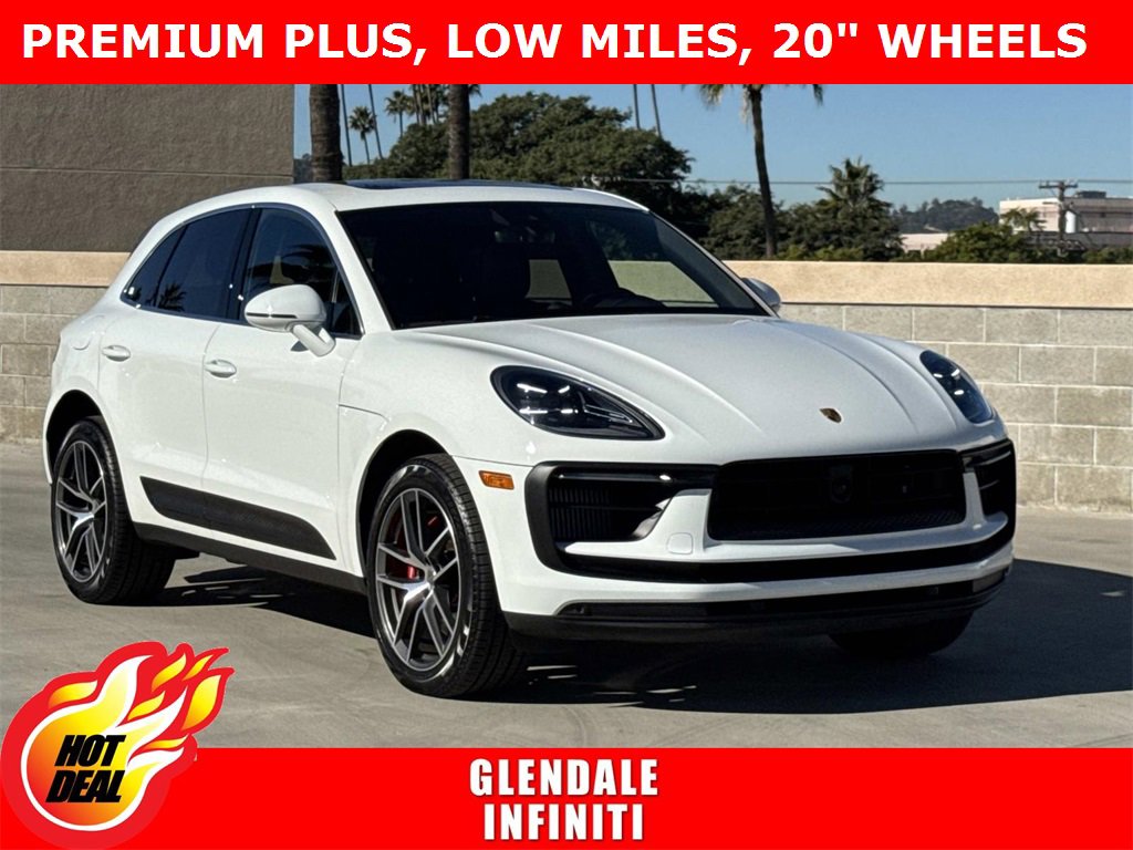 Used 2024 Porsche Macan S image 1