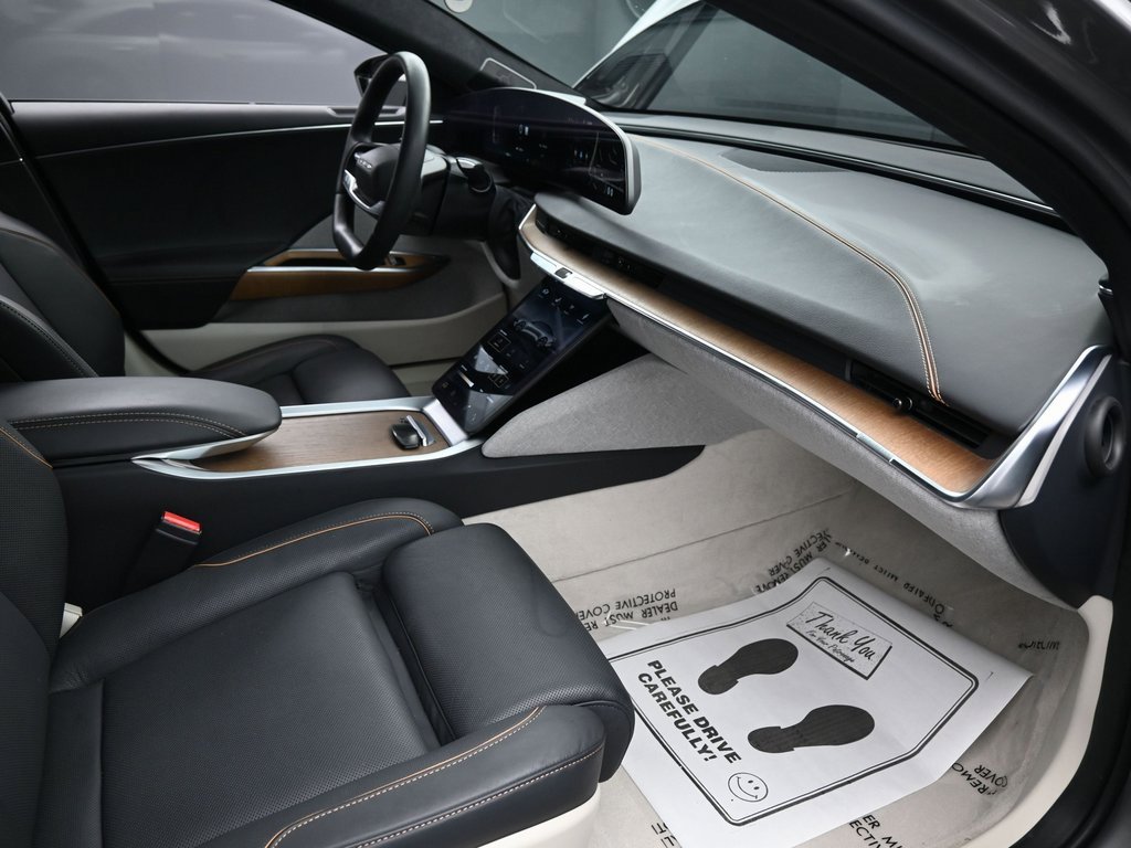 Used 2024 Lucid Air Touring image 35