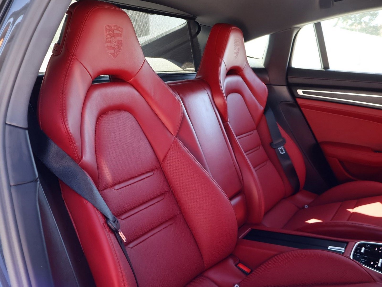 Certified 2023 Porsche Panamera Platinum Edition RWD image 23