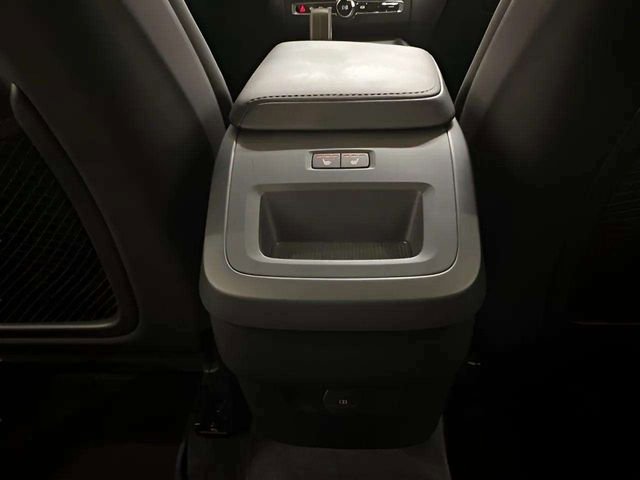Used 2025 Volvo XC60 B5 Core AWD/4WD image 95
