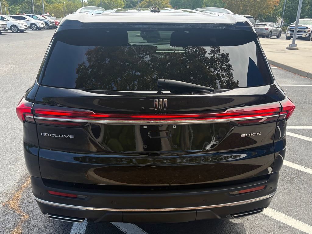 Used 2025 Buick Enclave Preferred FWD image 13