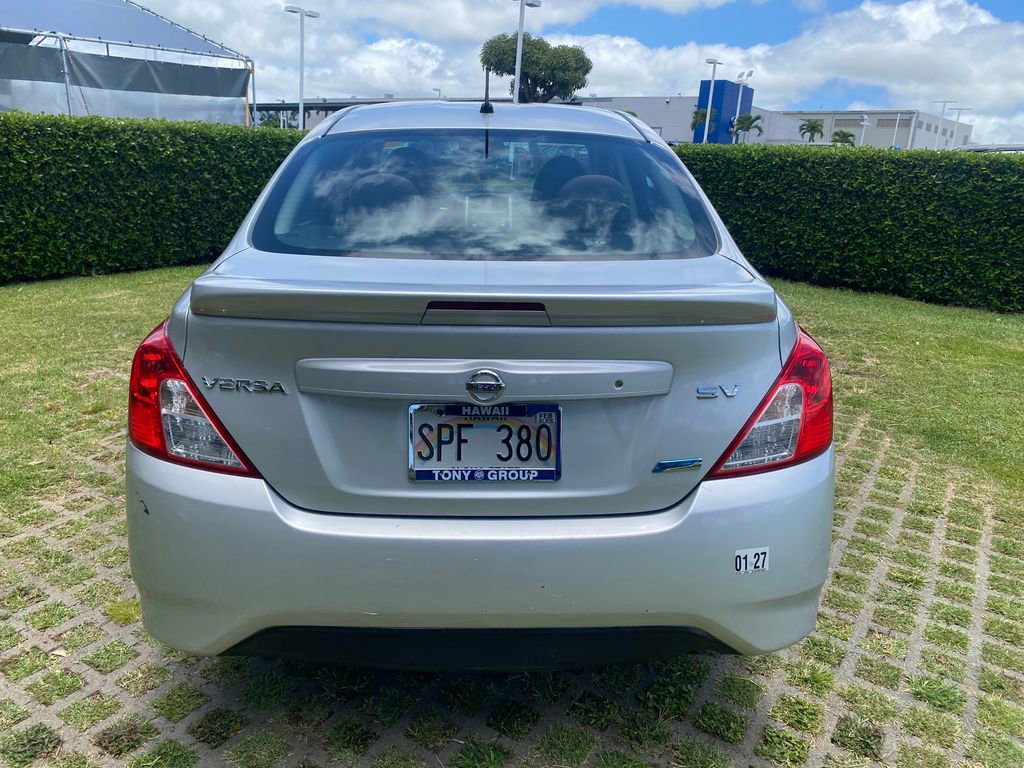 Used 2015 Nissan Versa SV FWD image 24
