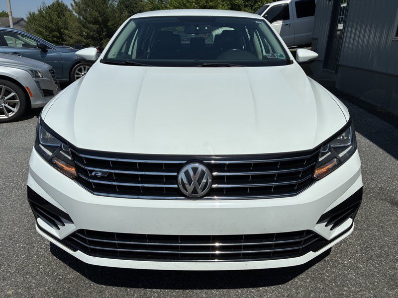 Used 2017 Volkswagen Passat 1.8T R-Line FWD image 2