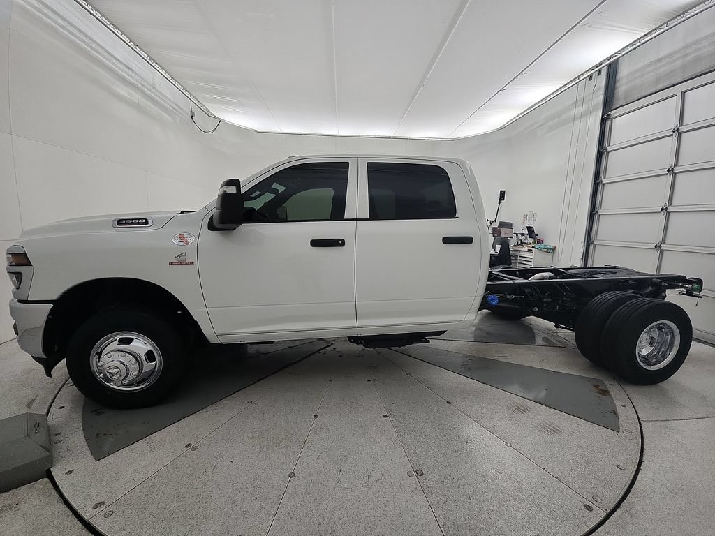 New 2026 RAM 3500 Tradesman w/ Chrome Appearance Group A AWD/4WD image 5