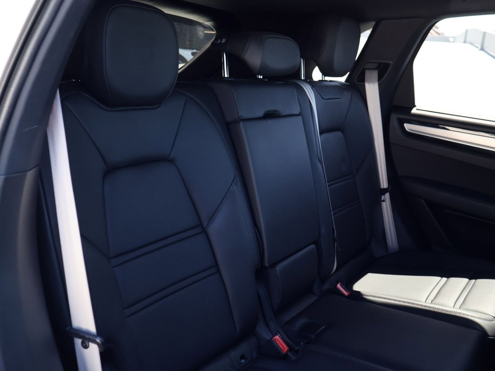 Certified 2023 Porsche Cayenne image 23