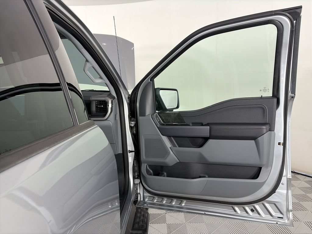 Certified 2025 Ford F150 Lightning XLT AWD/4WD image 30