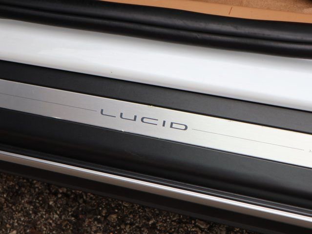 Used 2022 Lucid Air Grand Touring image 24