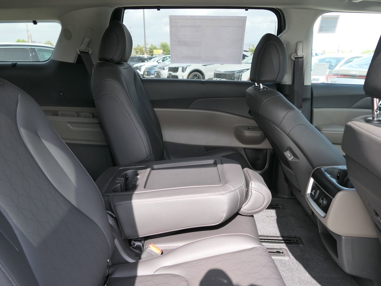 New 2026 Kia Carnival SX image 22