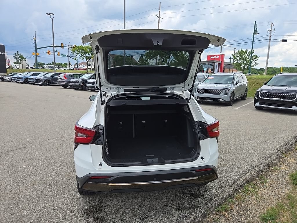 Used 2024 Chevrolet Trax ACTIV w/ Driver Confidence Package FWD image 34