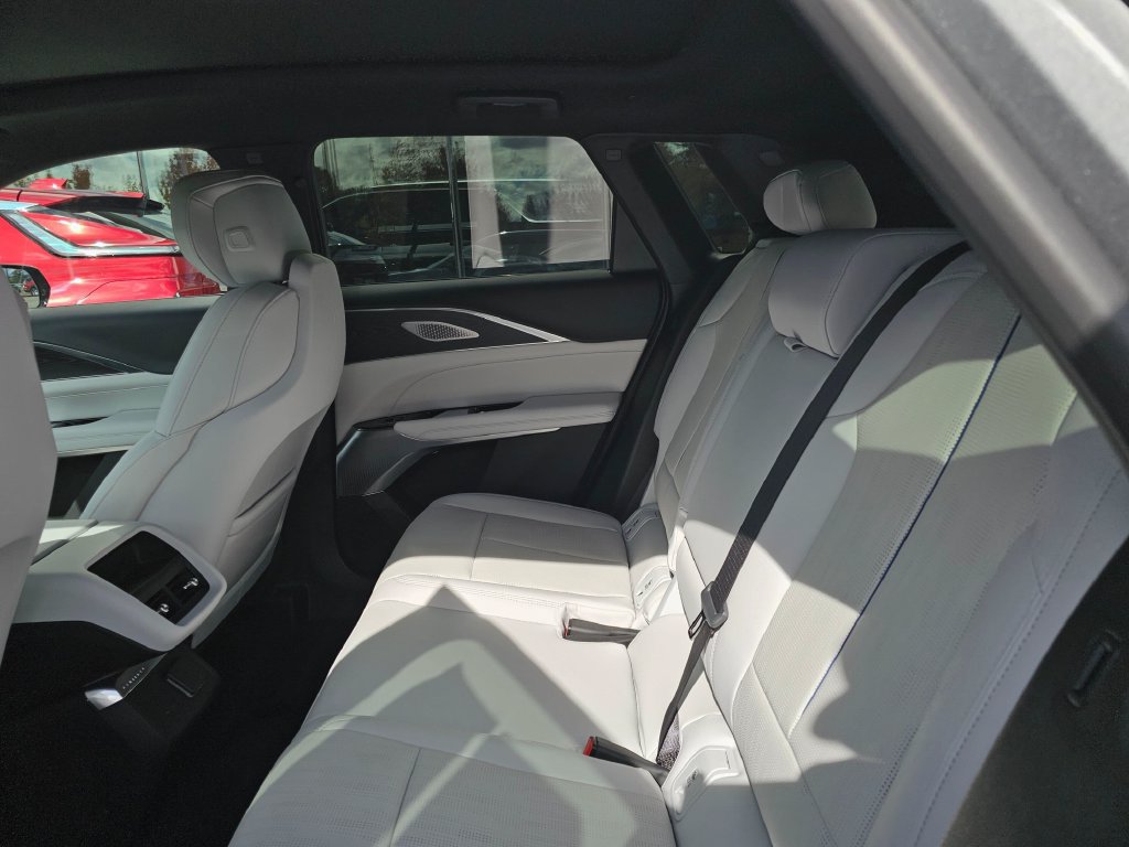 Certified 2024 Cadillac Lyriq Sport AWD/4WD image 21