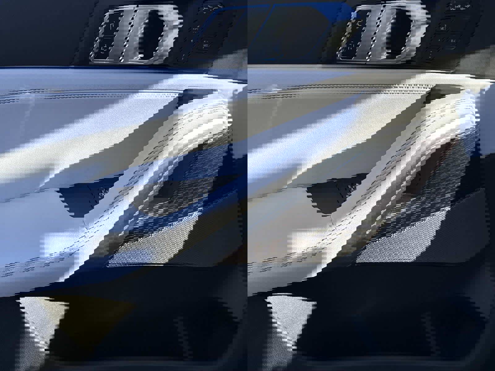 New 2026 BMW X6 xDrive40i w/ Executive Package image 27