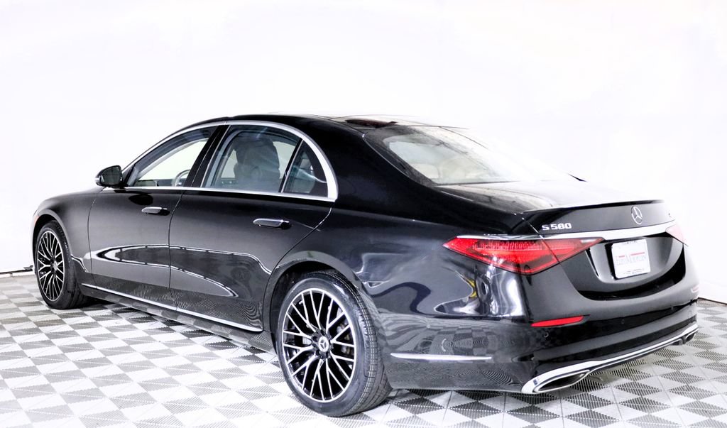 Certified 2022 Mercedes-Benz S 580 4MATIC Sedan w/ Rear Seat Package image 4