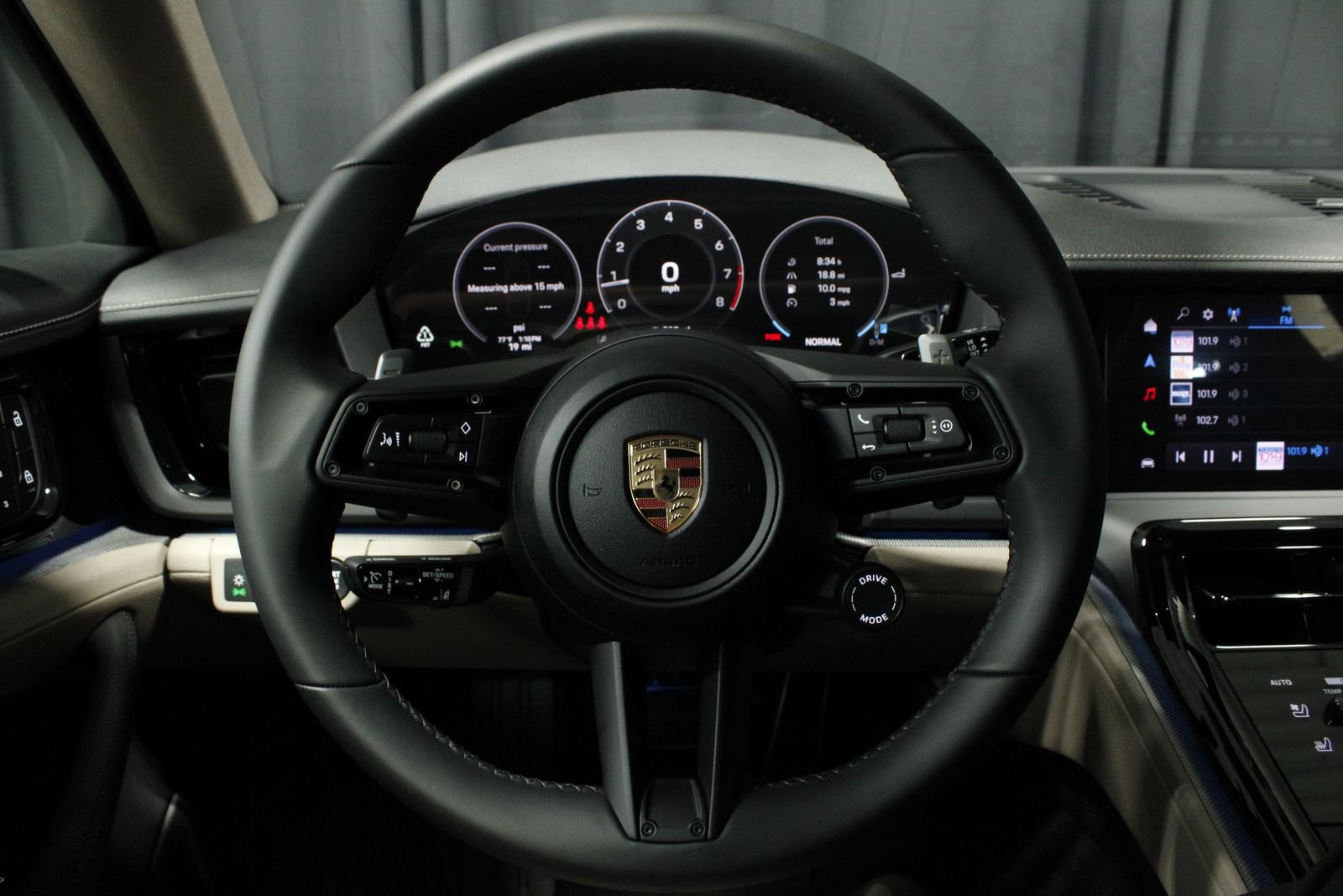 New 2026 Porsche Panamera 4 AWD/4WD image 11