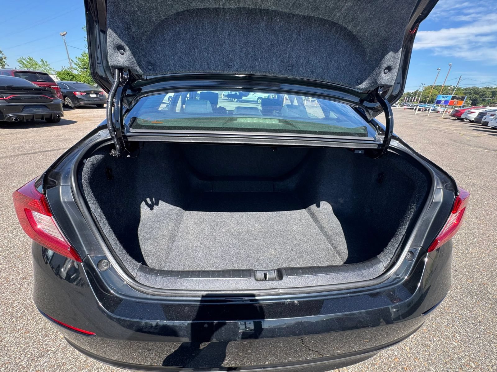 Used 2022 Honda Accord LX image 6
