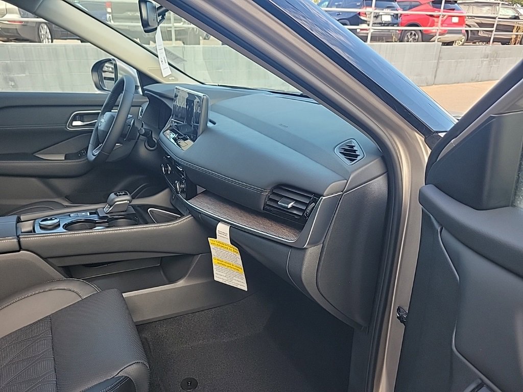 New 2026 Nissan Rogue Platinum w/ Platinum Premium Package image 41