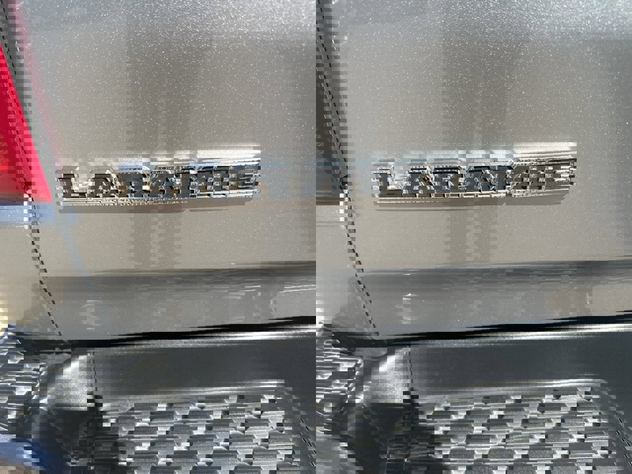 Used 2025 RAM 1500 Laramie image 3