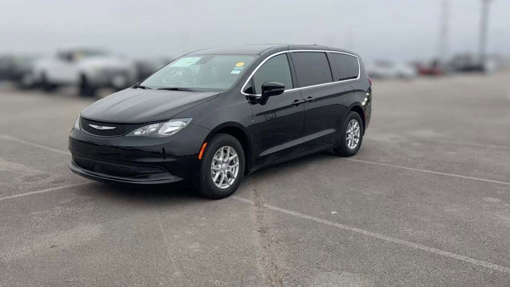 New 2026 Chrysler Voyager LX