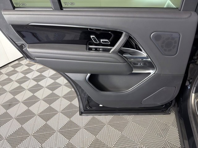 Used 2026 Land Rover Range Rover Long Wheelbase SE image 24