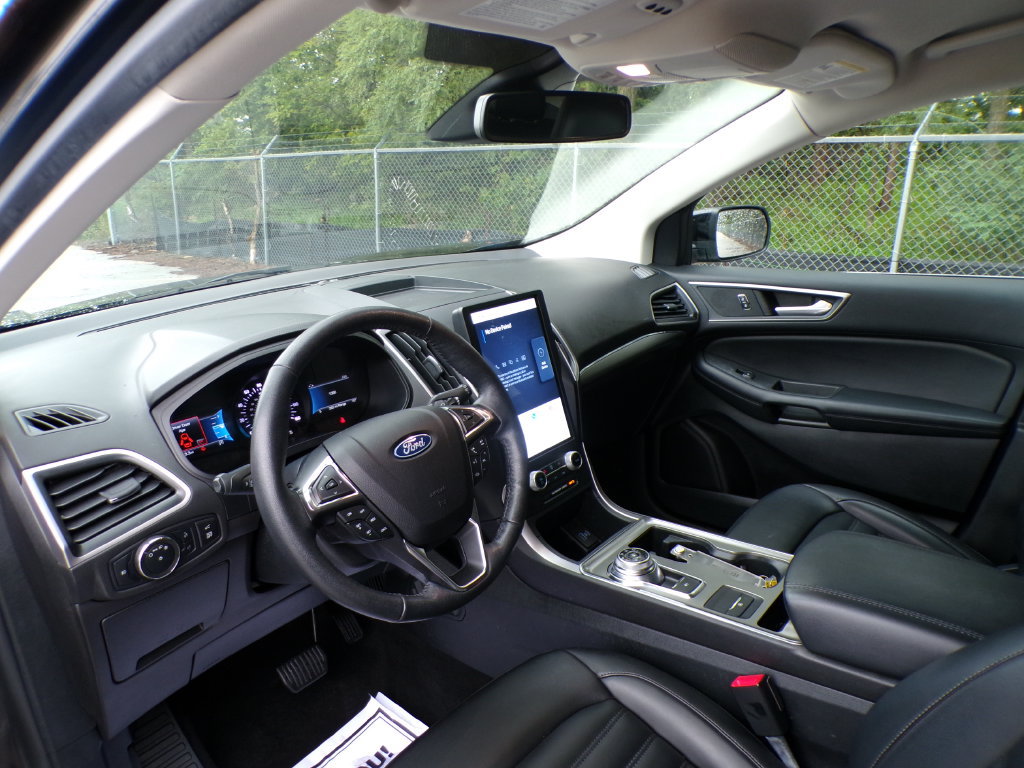 Used 2022 Ford Edge SEL w/ Convenience Package AWD/4WD image 11