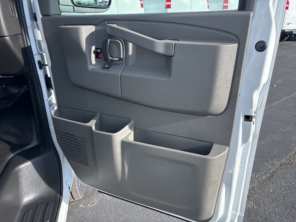 New 2025 Chevrolet Express 2500 w/ Driver Convenience Package RWD image 42