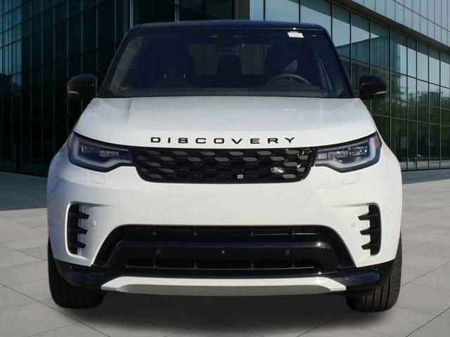New 2024 Land Rover Discovery Dynamic SE image 8